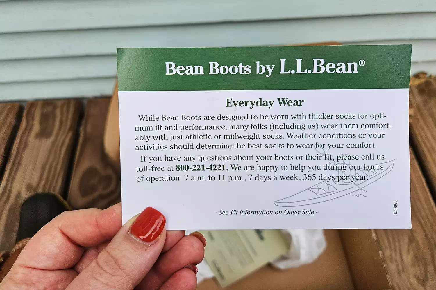 The card that comes with the L.L. Bean Women's 6in Bean Boots