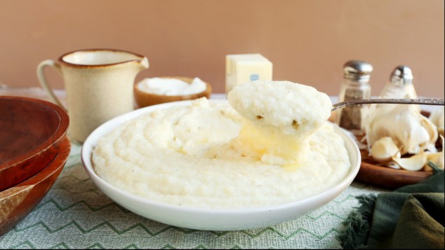 Roasted Garlic Mashed Potatoes - the Best You've Ever Had