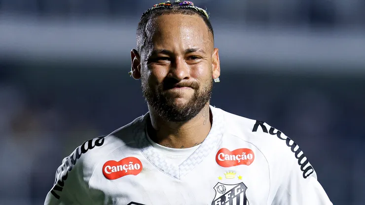 Carlo Ancelotti on alert: Neymar’s 2026 FIFA World Cup spot comes under threat as viral footage of Santos star’s struggles raises alarming questions (VIDEO)