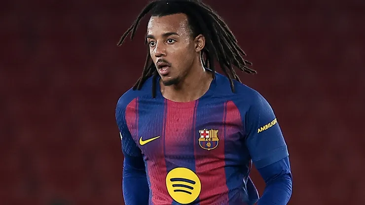 ‘I hope to stay at Barcelona’: Jules Koundé addresses exit rumors
