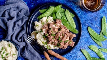 Cube Steak and Gravy (Crock Pot)