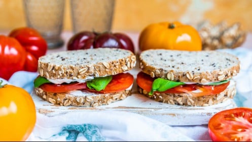 Simple Tomato Sandwich