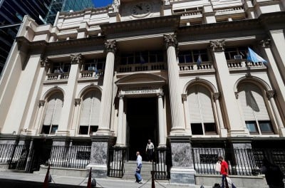 Argentina central bank hikes key rate to 133% as inflation worsens
