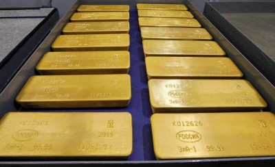 Gold prices steady with US labor data, rate cut bets in focus